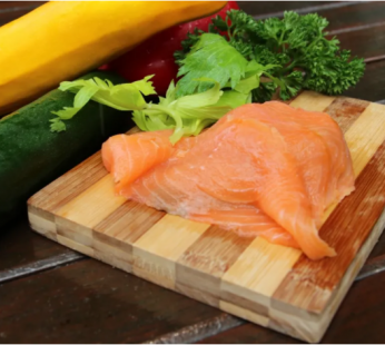 SMOKED SALMON SLICES – 100G